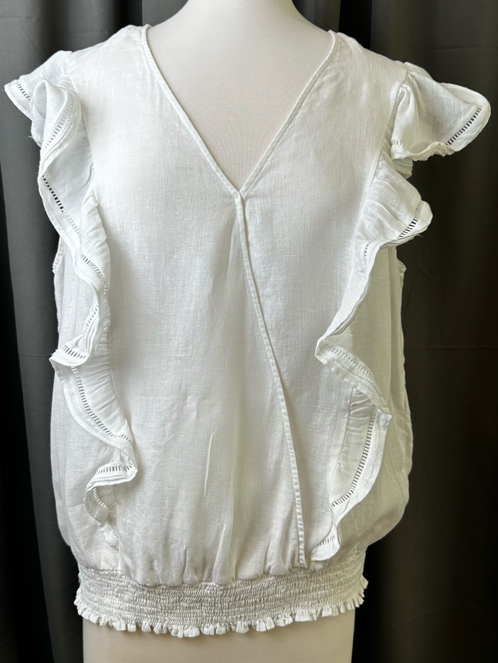 Women’s White Ruffle V-Neck Sleeveless Blouse with Smocked Hem